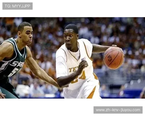 火箭队的助理教练团队主要由哪些前球员组成