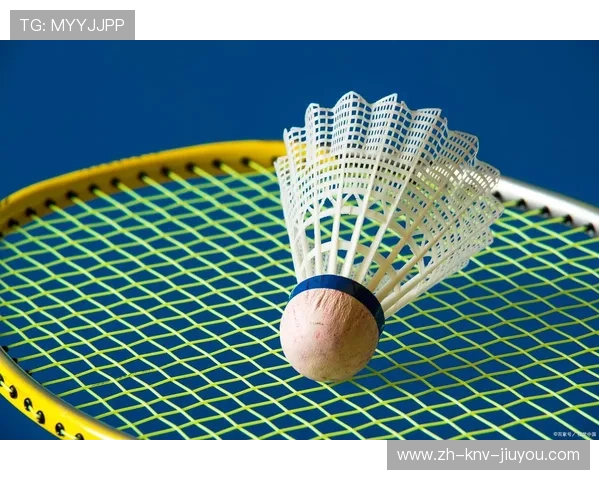 羽毛球直线飞行